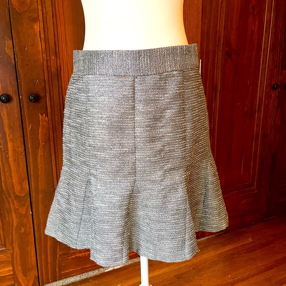 Banana Republic Tweed Metallic Tulip Skirt Size 4